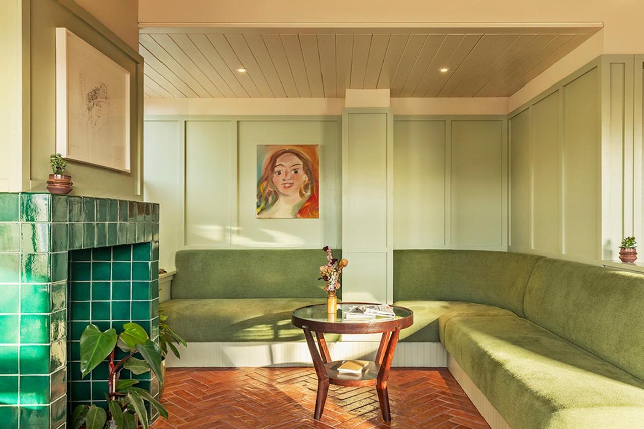 Fort Road Hotel มาร์เกท ภายนอก รูปภาพ